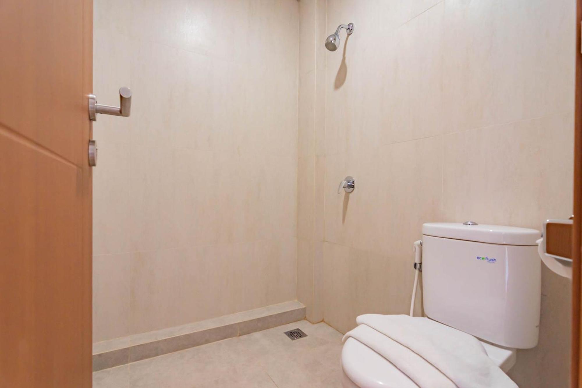 Sans Hotel Alexander Bandung Rum bild